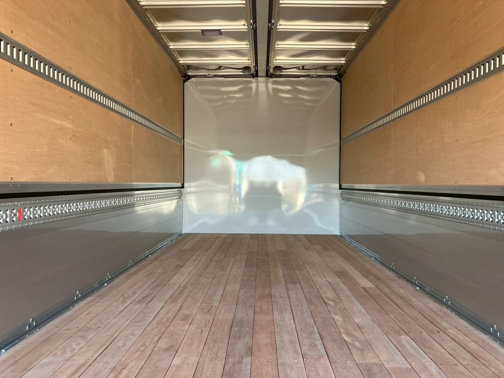 三菱 ファイター 2KG-FK65F(2WD)の写真6