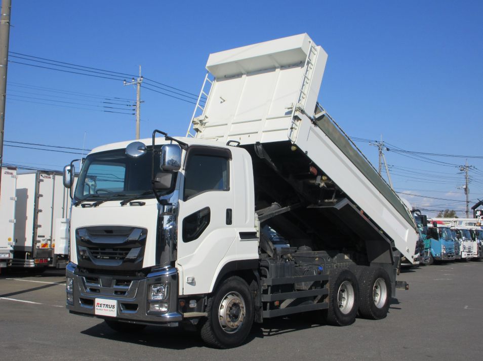 いすゞ ギガ 2PG-CXZ77CTの写真1