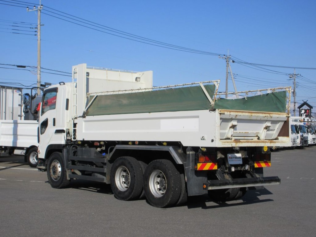 いすゞ ギガ 2PG-CXZ77CTの写真3