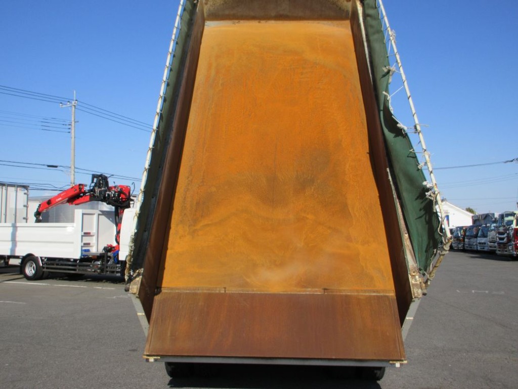 床の状態です。|いすゞ ギガ 2PG-CXZ77CTの写真8