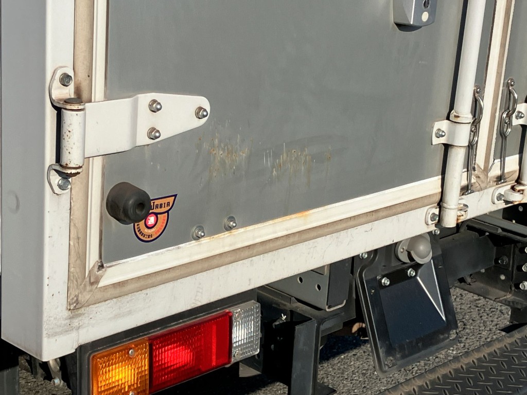 三菱 キャンター 2RG-FBA20(2WD)の写真8