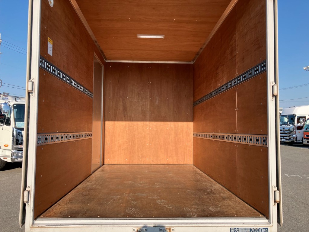 三菱 キャンター 2RG-FBA20(2WD)の写真11