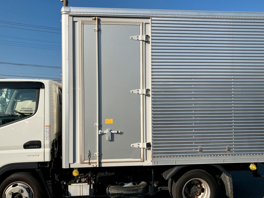 三菱 キャンター 2RG-FBA20(2WD)の写真13