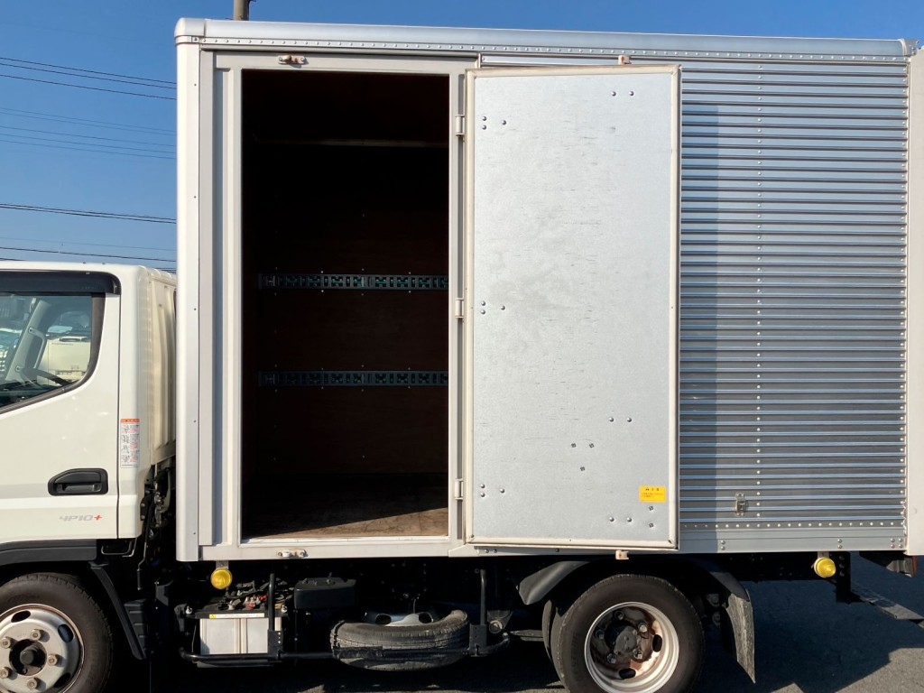 三菱 キャンター 2RG-FBA20(2WD)の写真14