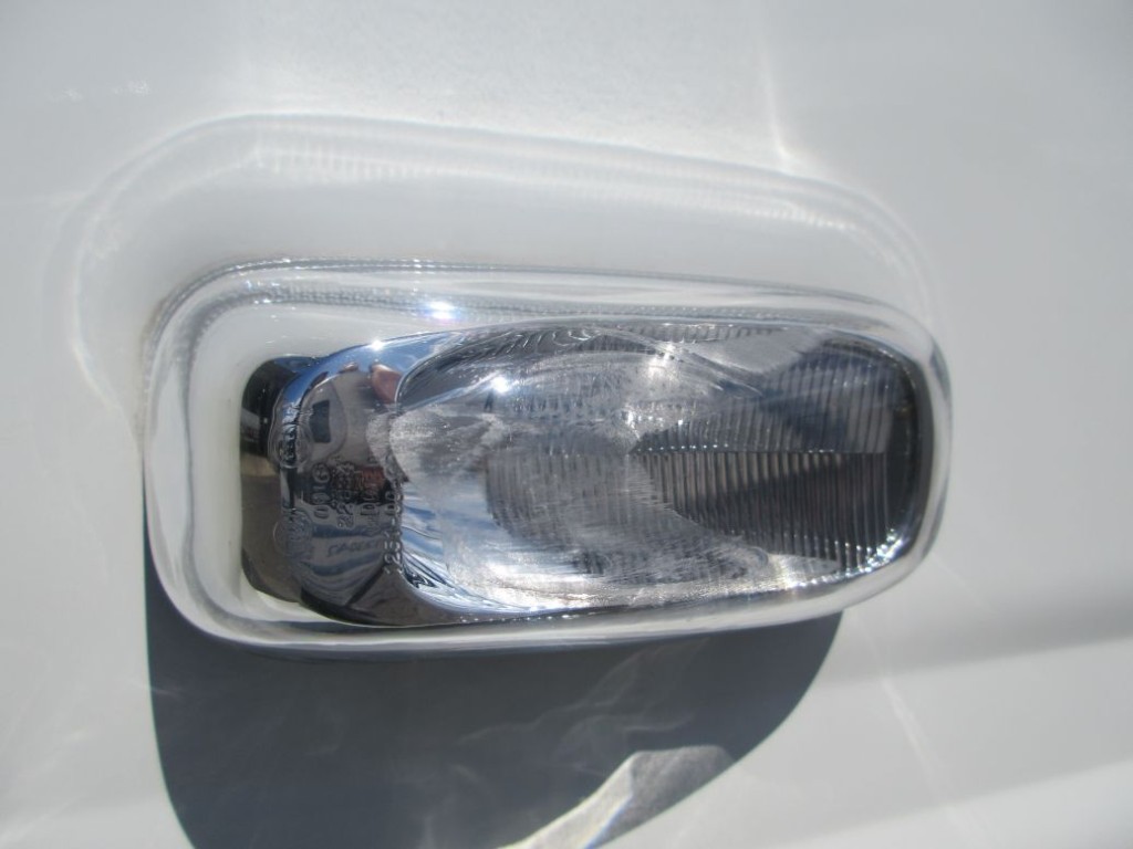 助手席側ウインカーレンズにスレがあります。|三菱 キャンター 2RG-FBA20(2WD)の写真22