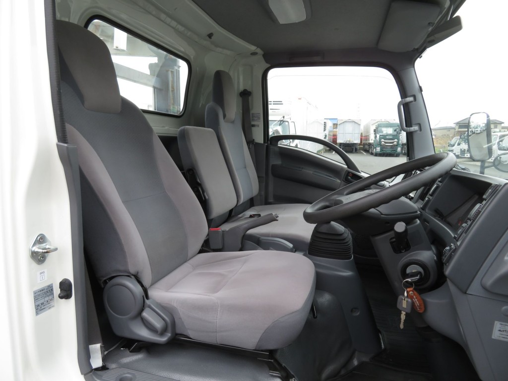 いすゞ エルフ TKG-NPR85YN(2WD)の写真6