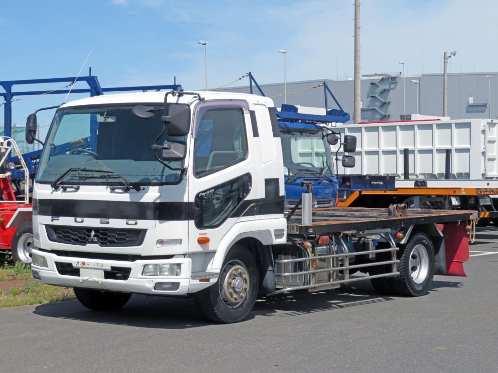 三菱 ファイター LKG-FK62FZの写真1