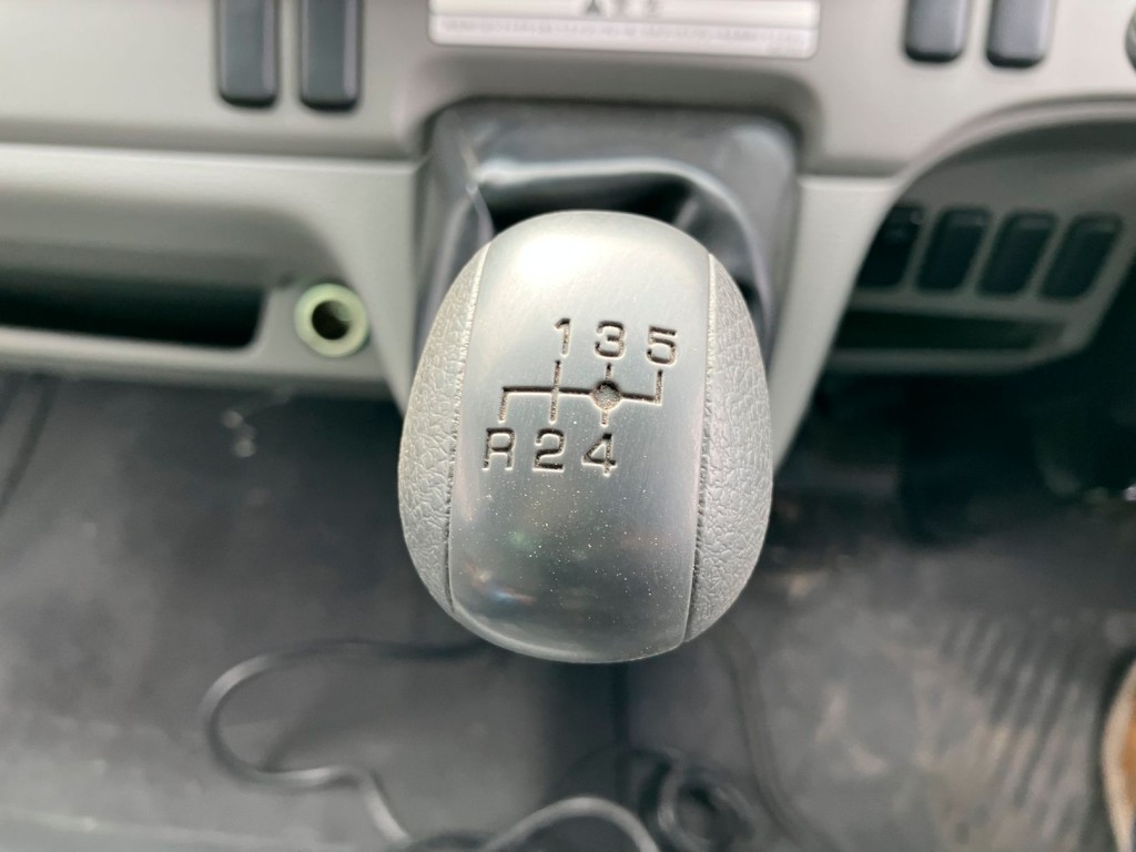 三菱 キャンター 2PG-FEB90(2WD)の写真18