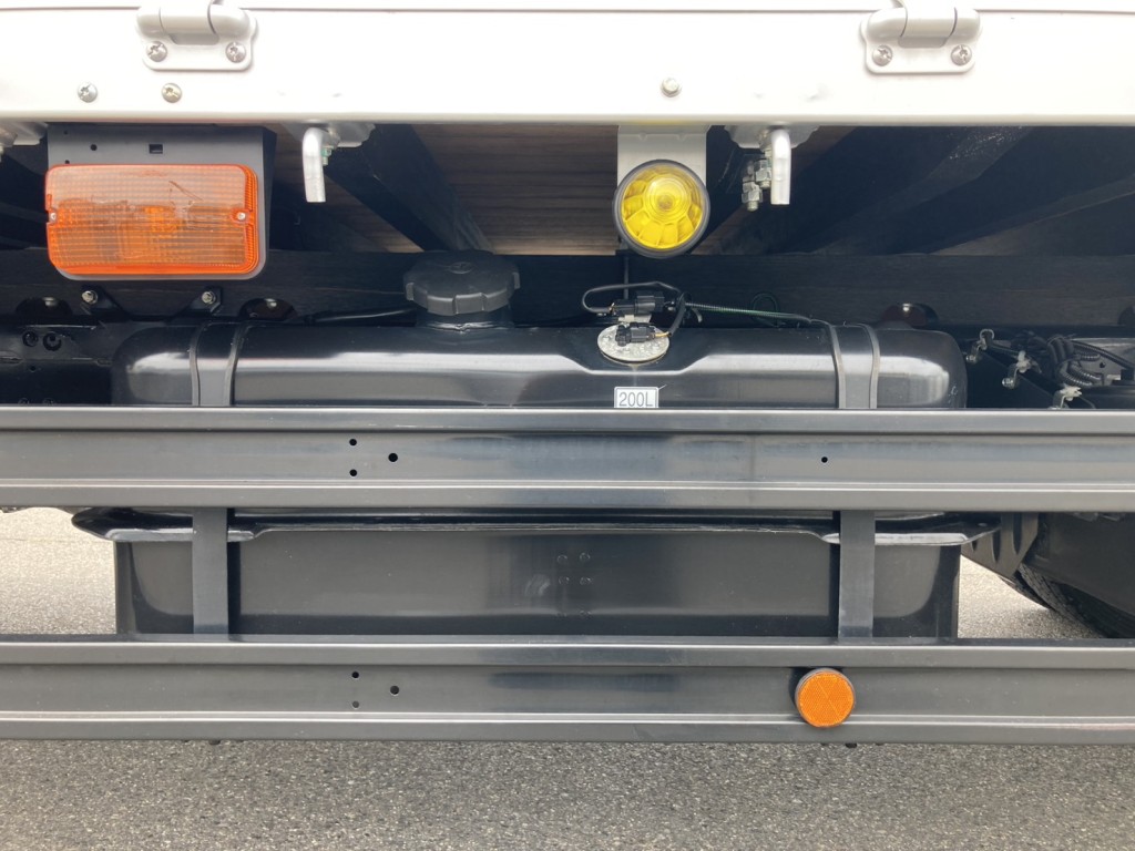 燃料タンクです。|三菱 ファイター 2KG-FK62FZの写真26