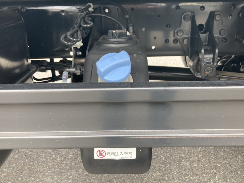 アドブルータンクです。|三菱 ファイター 2KG-FK62FZの写真27