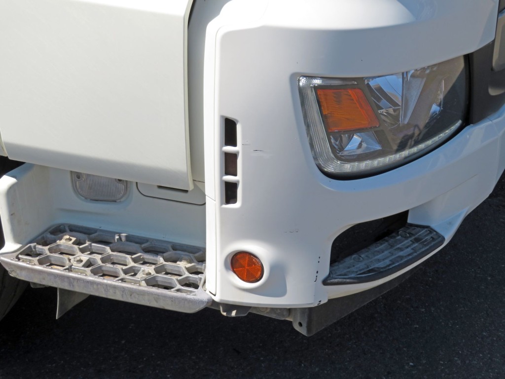 日野 プロフィア 2DG-FS1AGAの写真28