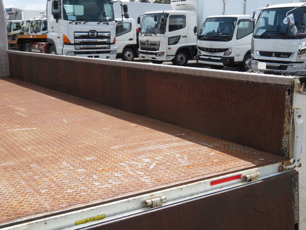 あおり内側の状態です。|三菱 キャンター 2PG-FEB90(2WD)の写真39