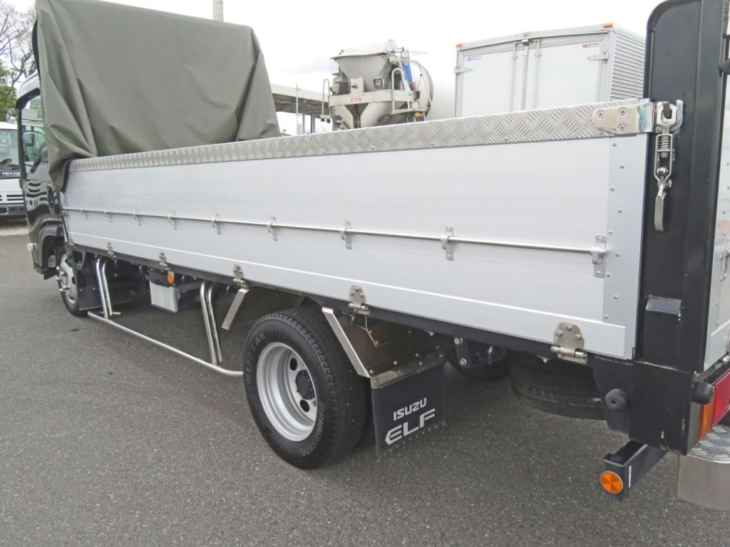 あおりロック・丁番はステンレス製です。|いすゞ エルフ 2RG-NLR88AC(2WD)の写真17