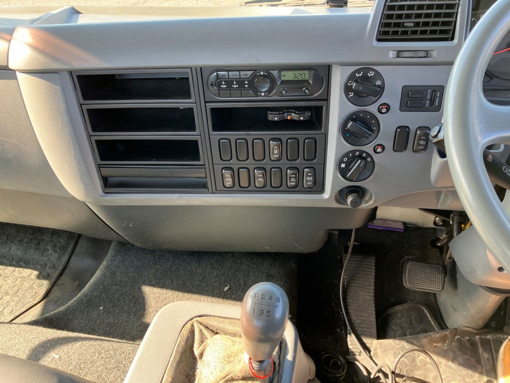 三菱 ファイター TKG-FK71F(2WD)の写真15