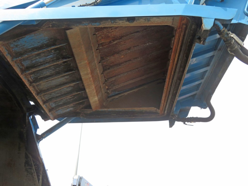 日野 レンジャー QKG-FJ7JGAAの写真8