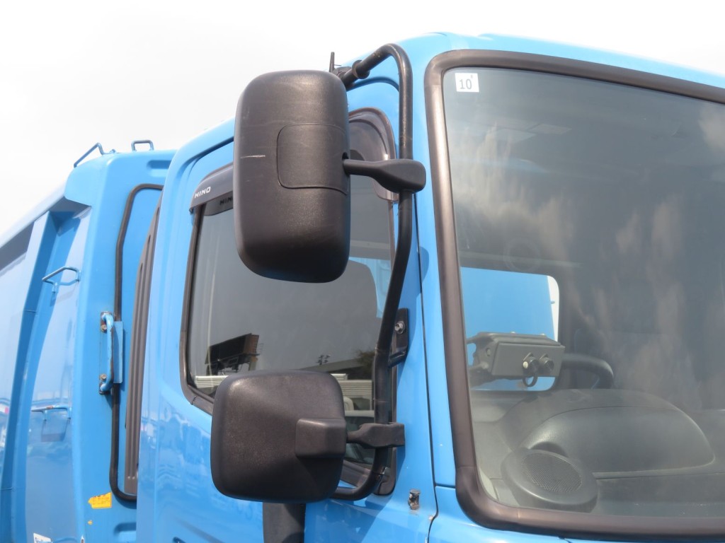 ミラーにキズがあります。|日野 レンジャー QKG-FJ7JGAAの写真32