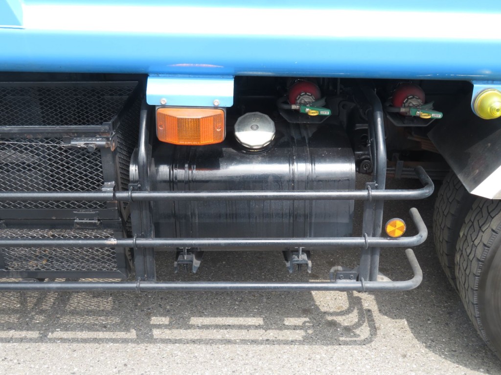 燃料タンクは100Lです。|日野 レンジャー TKG-GC7JGAAの写真19