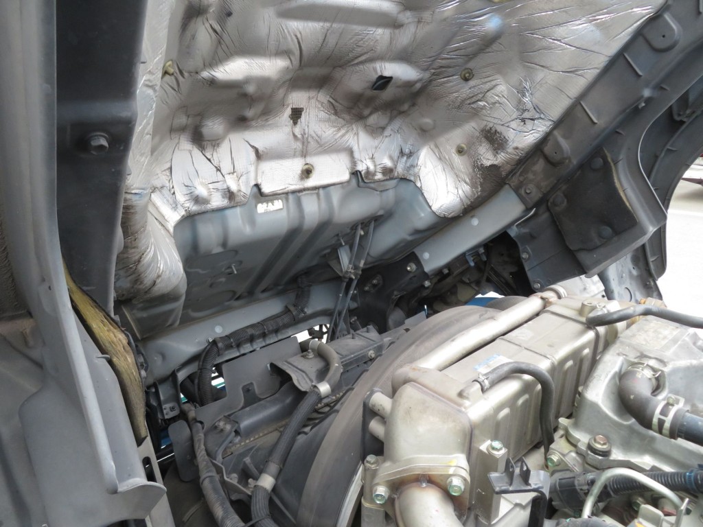 キャブ下面の状態です。|日野 レンジャー TKG-GC7JGAAの写真37