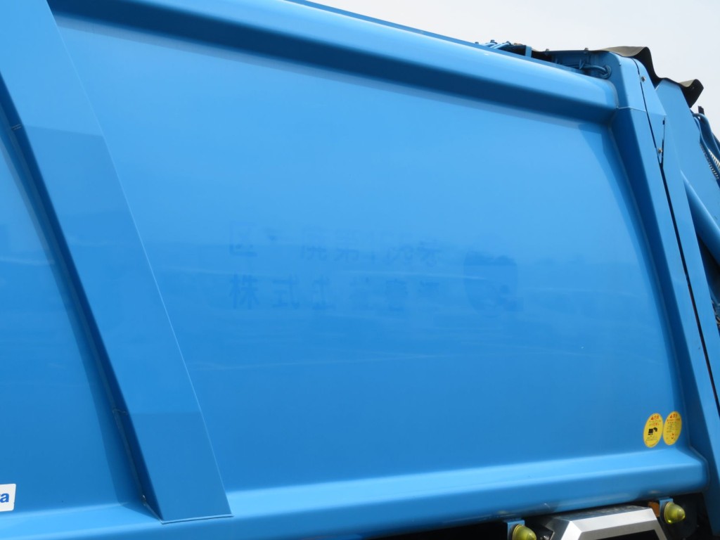 荷箱側面に看板日焼け跡があります。|日野 レンジャー TKG-GC7JGAAの写真38