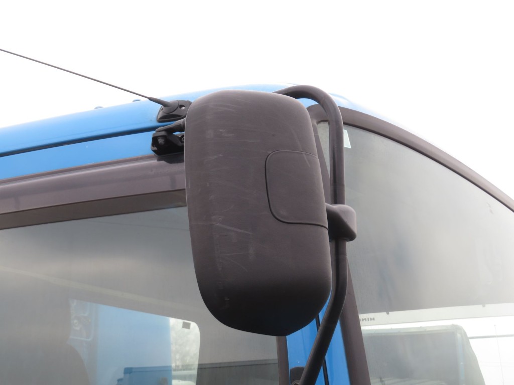 運転席側サイドミラーカバーに細かいキズがあります。|日野 レンジャー TKG-GC7JGAAの写真42