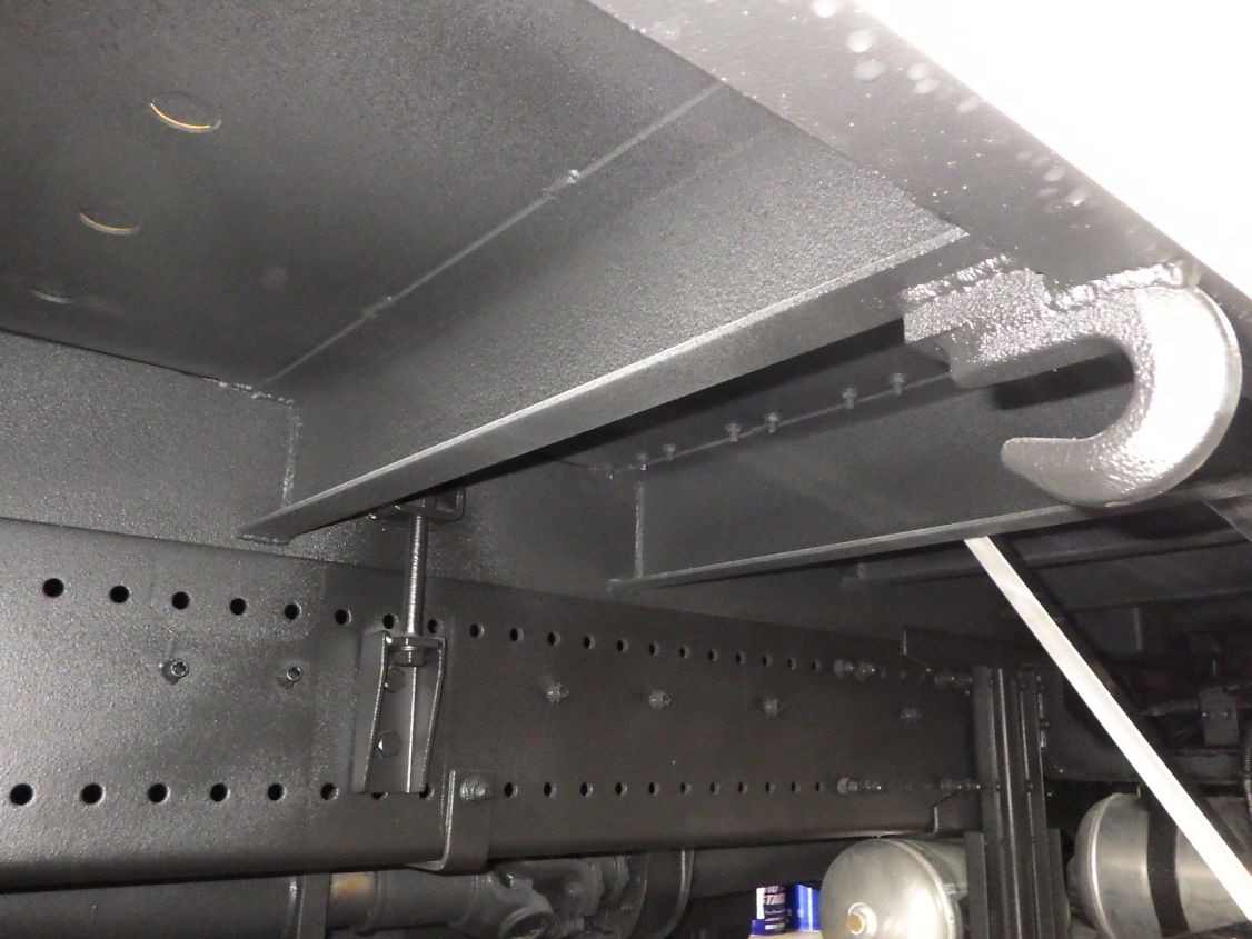 シャーシとネタの状態です。|日野 プロフィア 2DG-FS1AHEの写真7