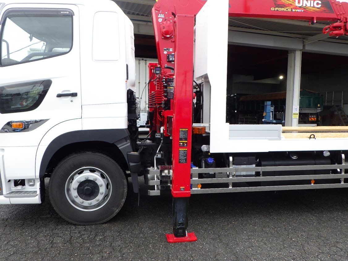 アウトリガーの状態です。|日野 プロフィア 2DG-FS1AHEの写真17