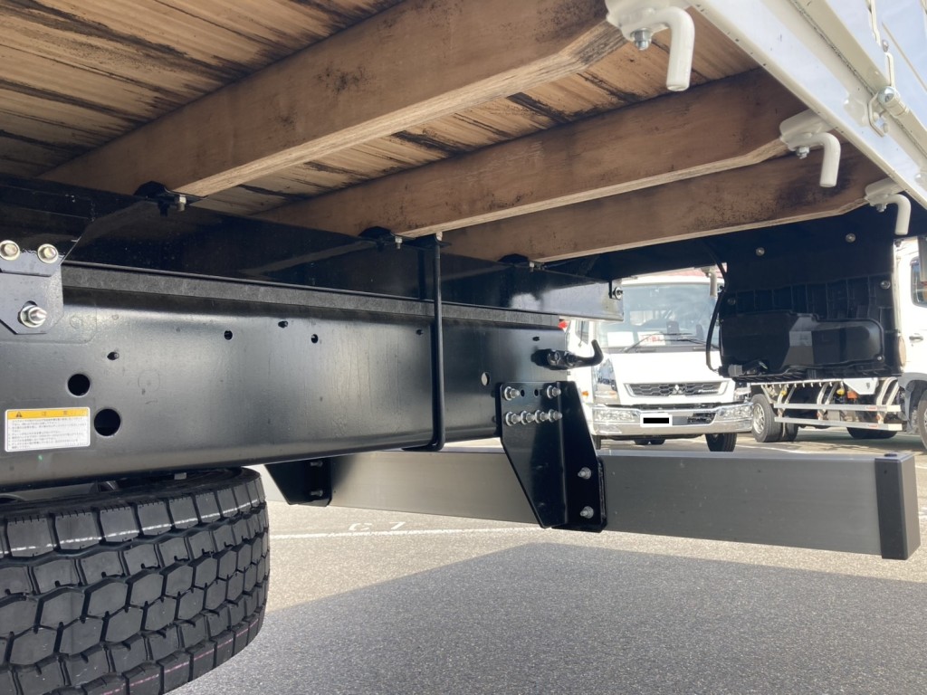 シャーシとネタの状態です。|日野 レンジャー 2KG-FE2ACAの写真8