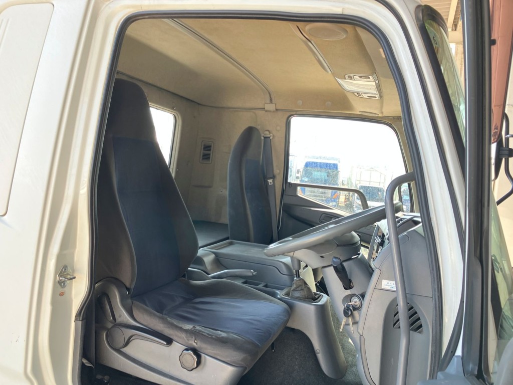 三菱 ファイター TKG-FK61F(2WD)の写真5