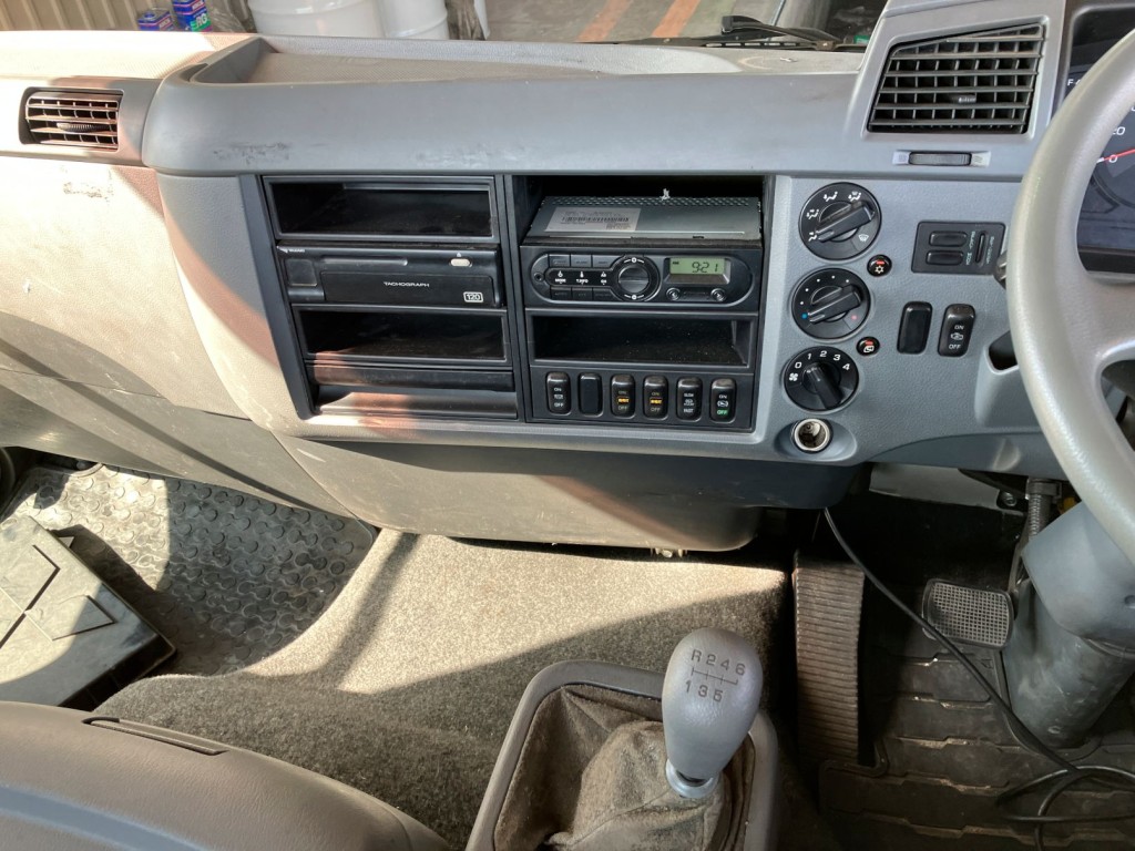 三菱 ファイター TKG-FK61F(2WD)の写真10