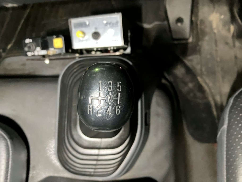 いすゞ フォワード QKG-FVR34U2の写真23