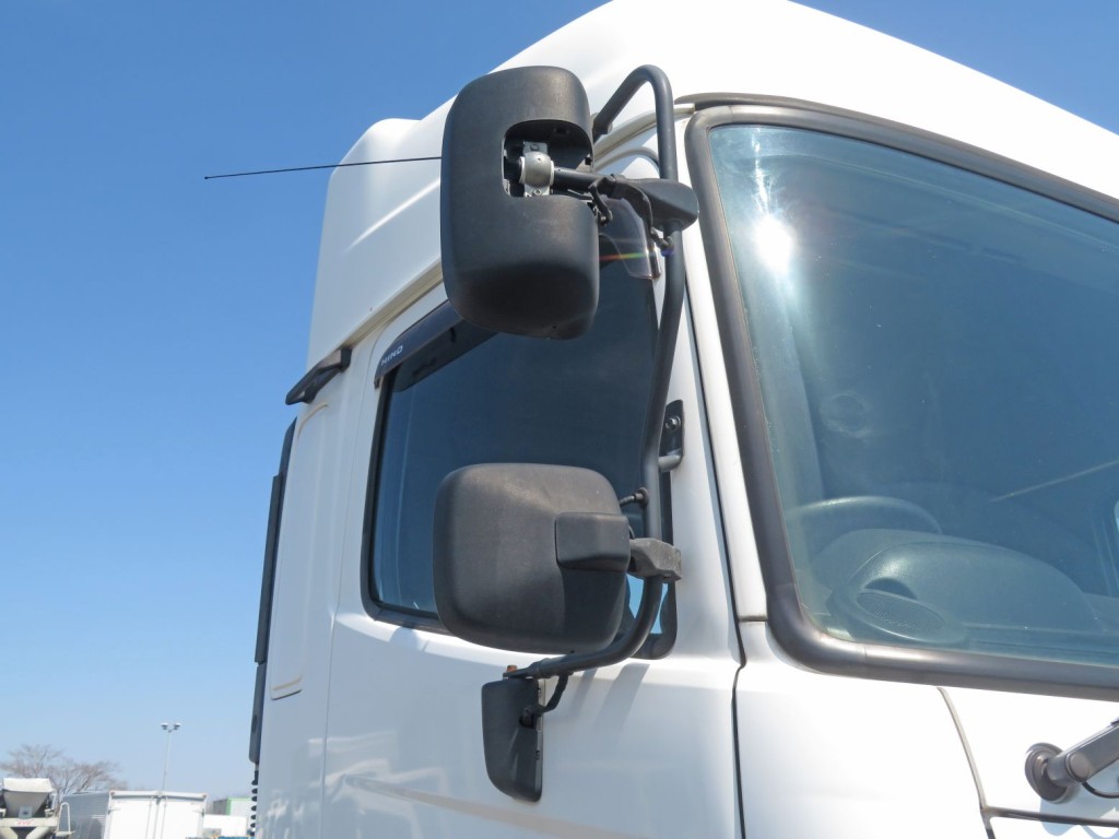 ミラーに色あせ・キズ・カバー欠品しています。|日野 プロフィア QPG-SH1EDDGの写真17