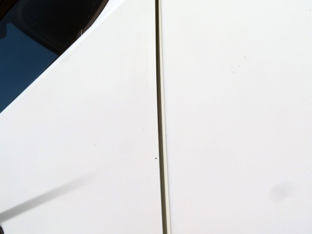 ドアに小さいキズがあります。|日野 プロフィア QPG-SH1EDDGの写真39