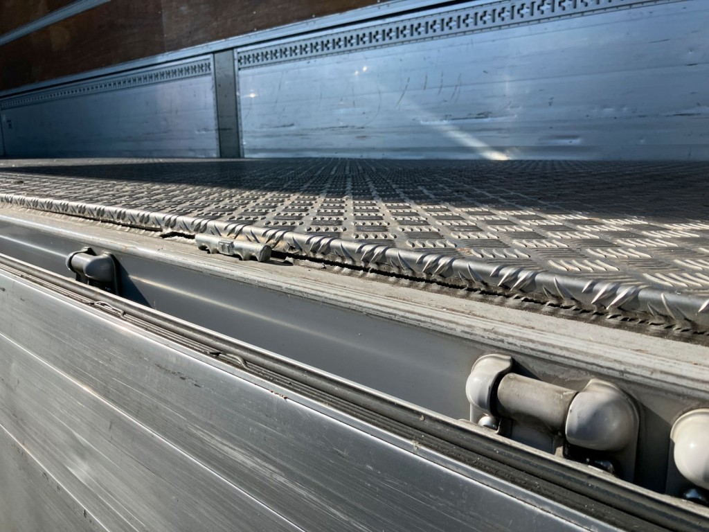 日野 プロフィア 2DG-FR1EHGの写真14