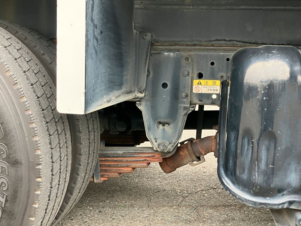 いすゞ エルフ TPG-NKR85AN(2WD)の写真6