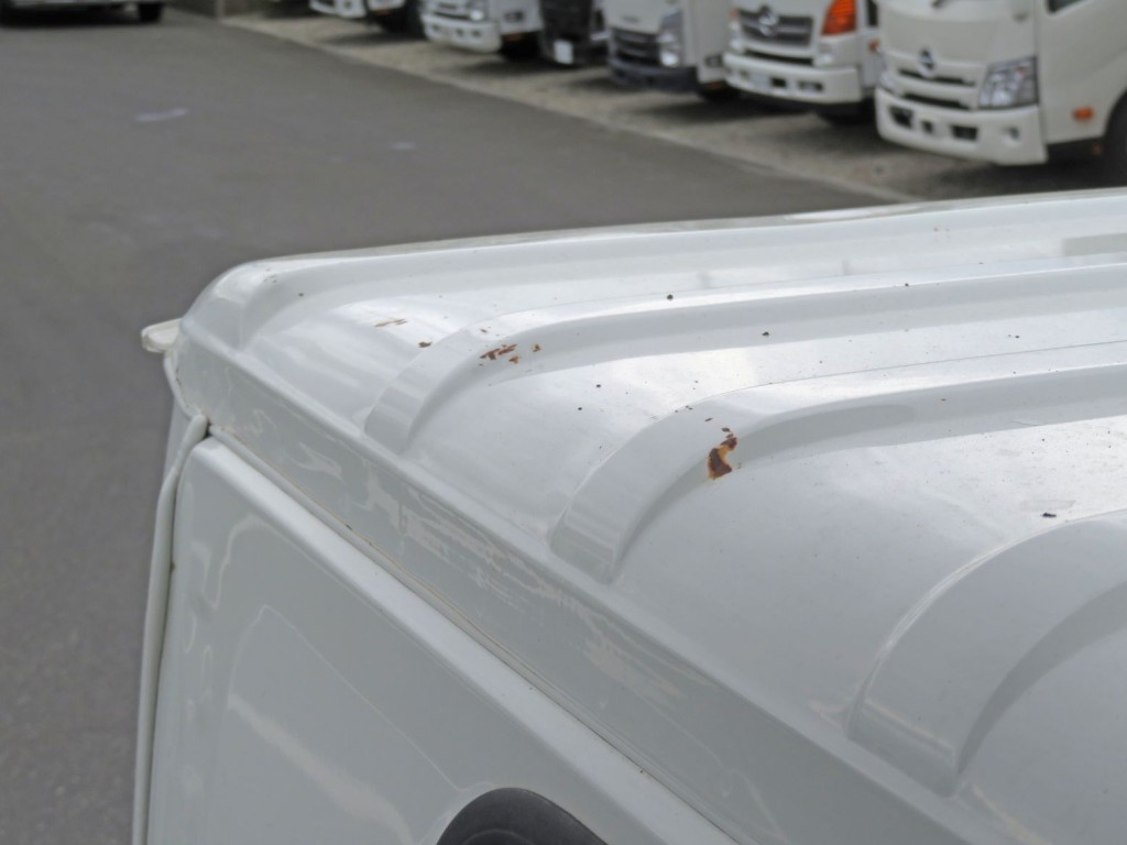 いすゞ エルフ TPG-NKR85AN(2WD)の写真25