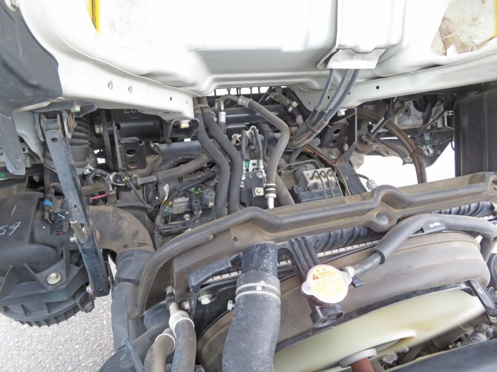 いすゞ エルフ TPG-NKR85AN(2WD)の写真32