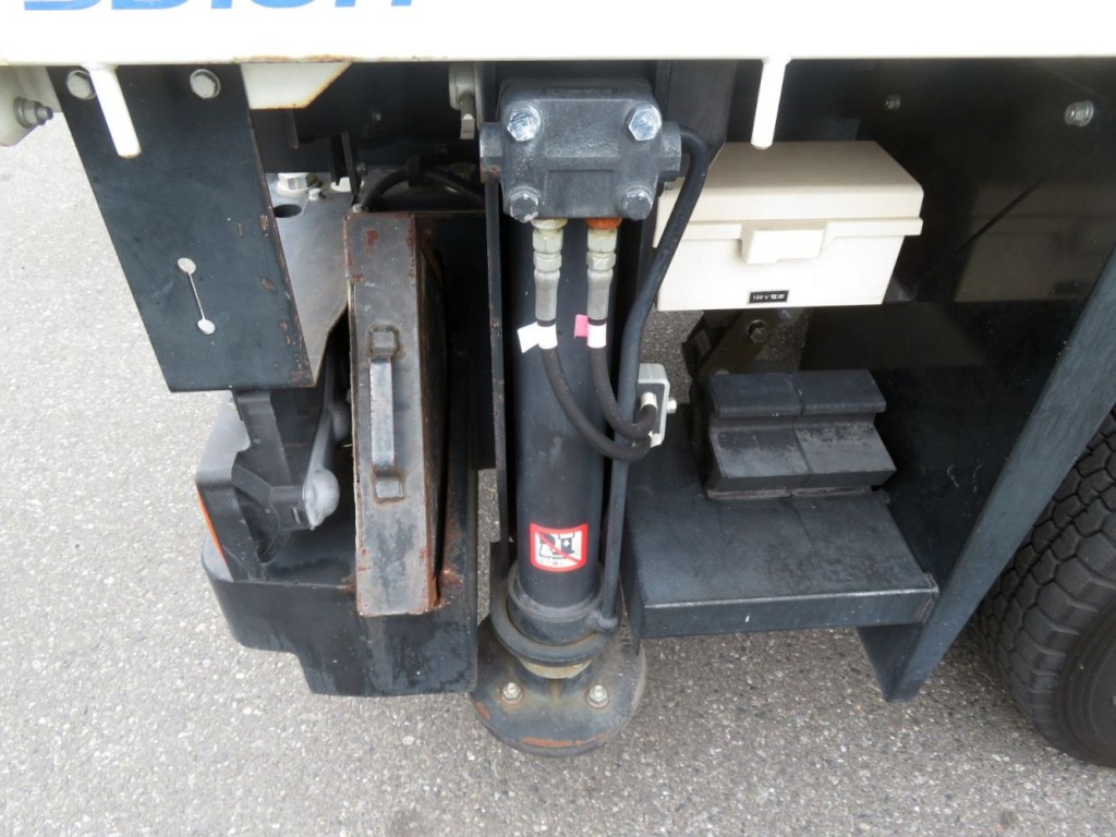 いすゞ エルフ TPG-NKR85AN(2WD)の写真45