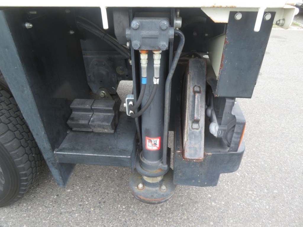 いすゞ エルフ TPG-NKR85AN(2WD)の写真48