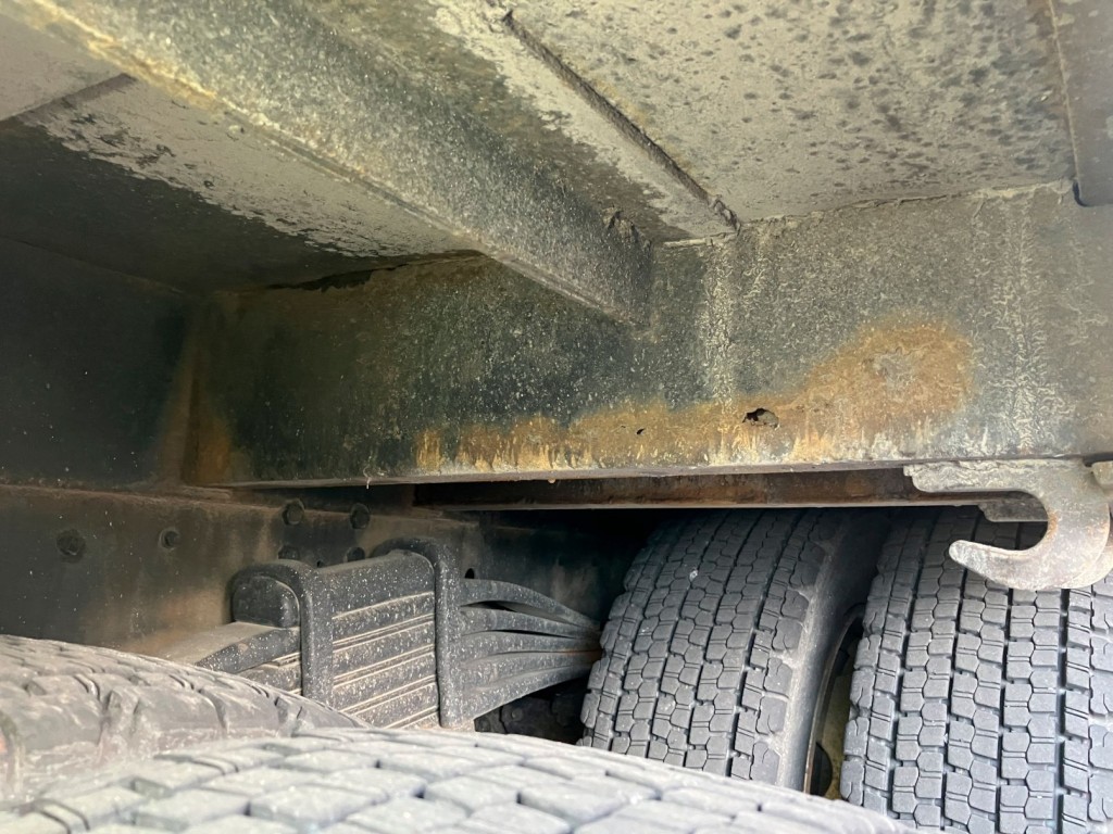 いすゞ ギガ QKG-CYZ77AJの写真8