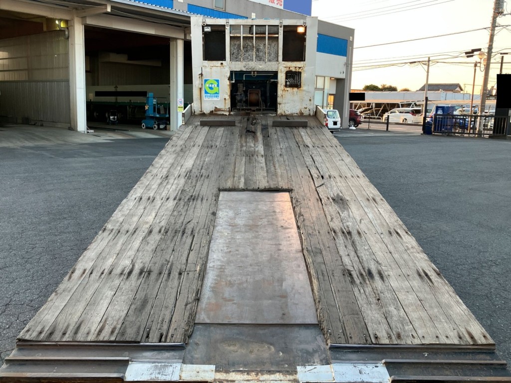 いすゞ ギガ QKG-CYZ77AJの写真14