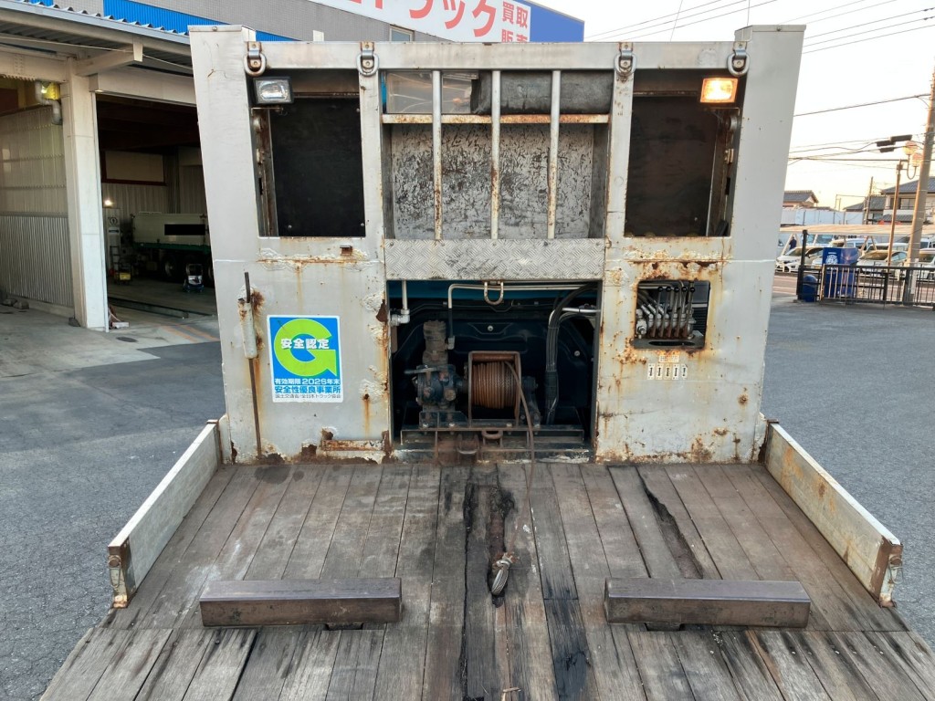 いすゞ ギガ QKG-CYZ77AJの写真22