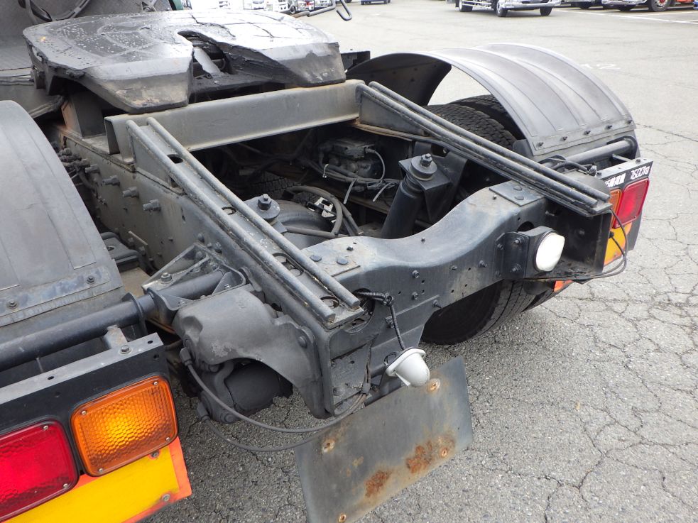 シャーシの状態です。|ニッサンディーゼル クオン PKG-GK4XLE改の写真7