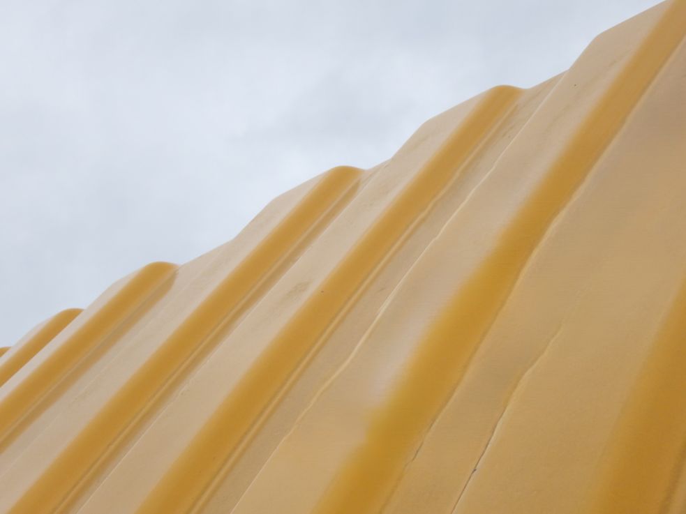 ルーフに浅いヘコミがあります。|ニッサンディーゼル クオン PKG-GK4XLE改の写真33