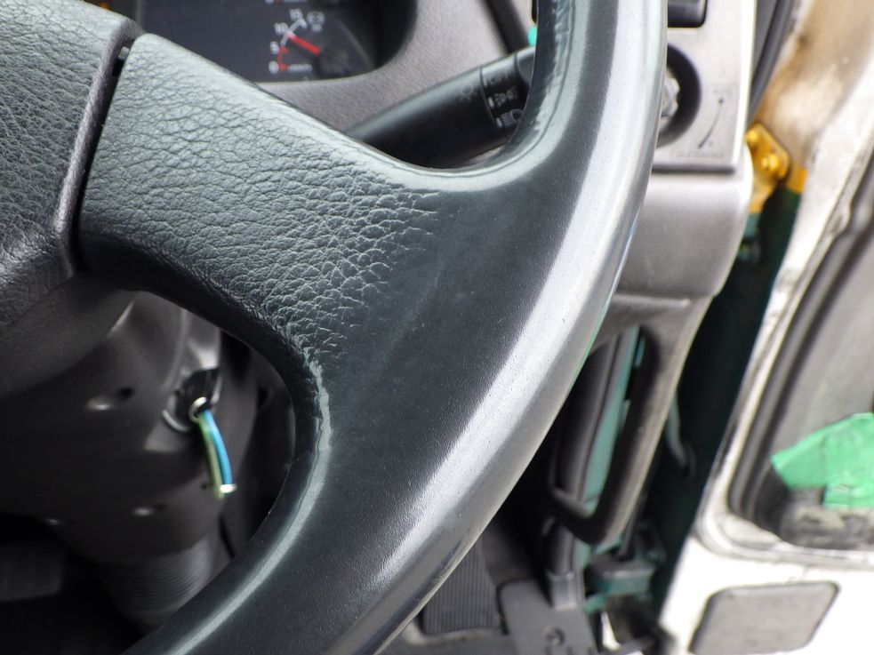 ハンドルにスレがあります。|ニッサンディーゼル クオン PKG-GK4XLE改の写真39