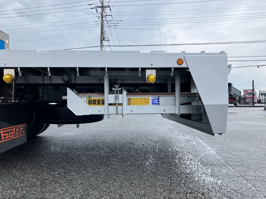 三菱 ファイター 2KG-FK62FZの写真17