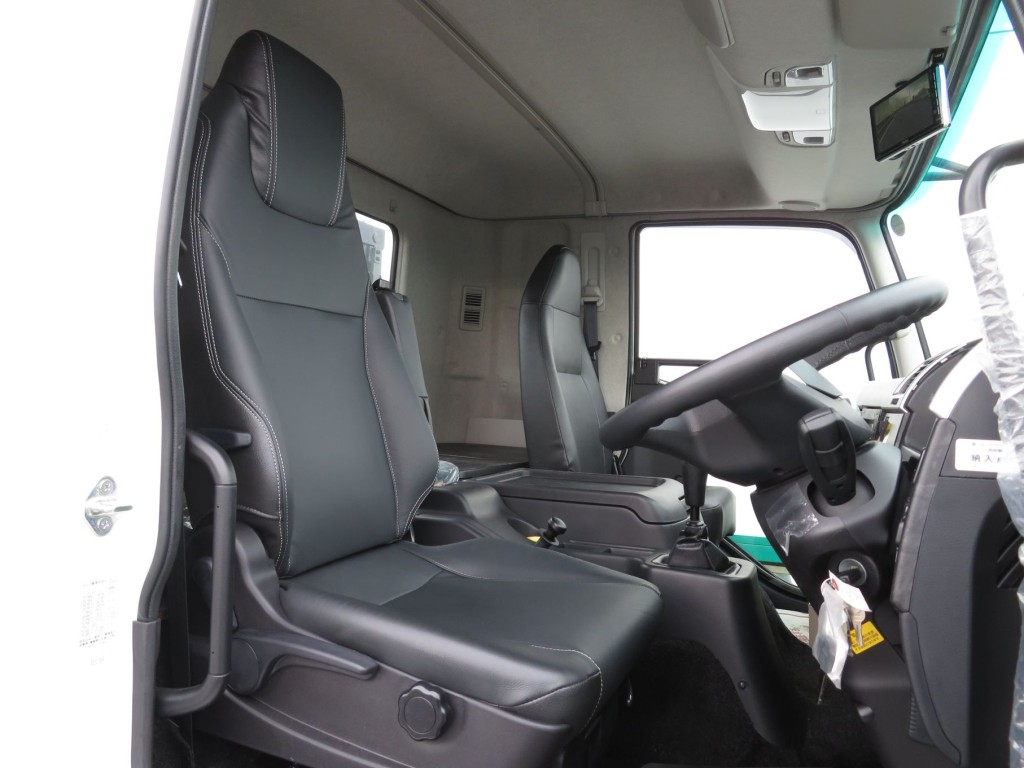 三菱 ファイター 2KG-FK62FZの写真6