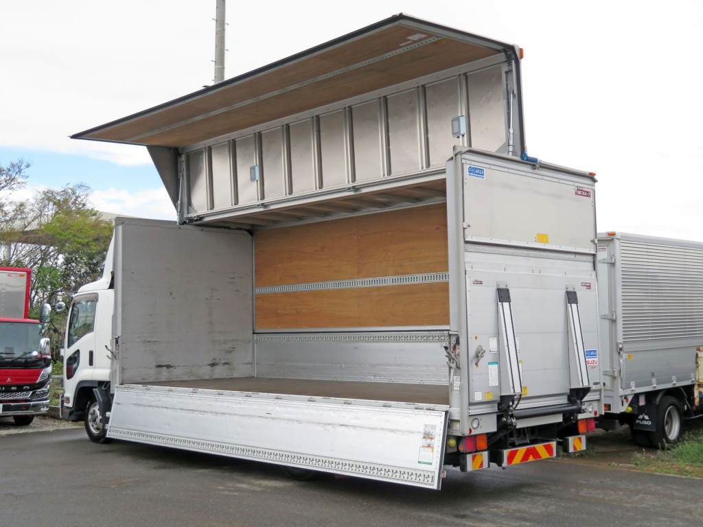 いすゞ フォワード 2RG-FRR90T2(2WD)の写真3