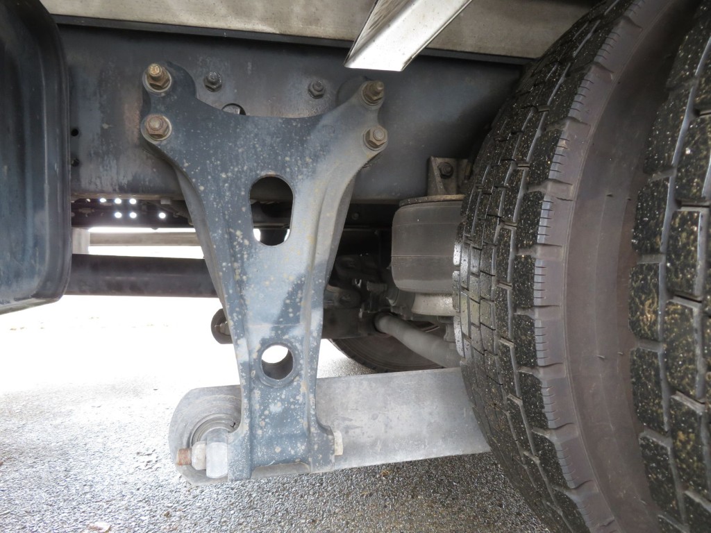 エアサスです。|いすゞ フォワード 2RG-FRR90T2(2WD)の写真5