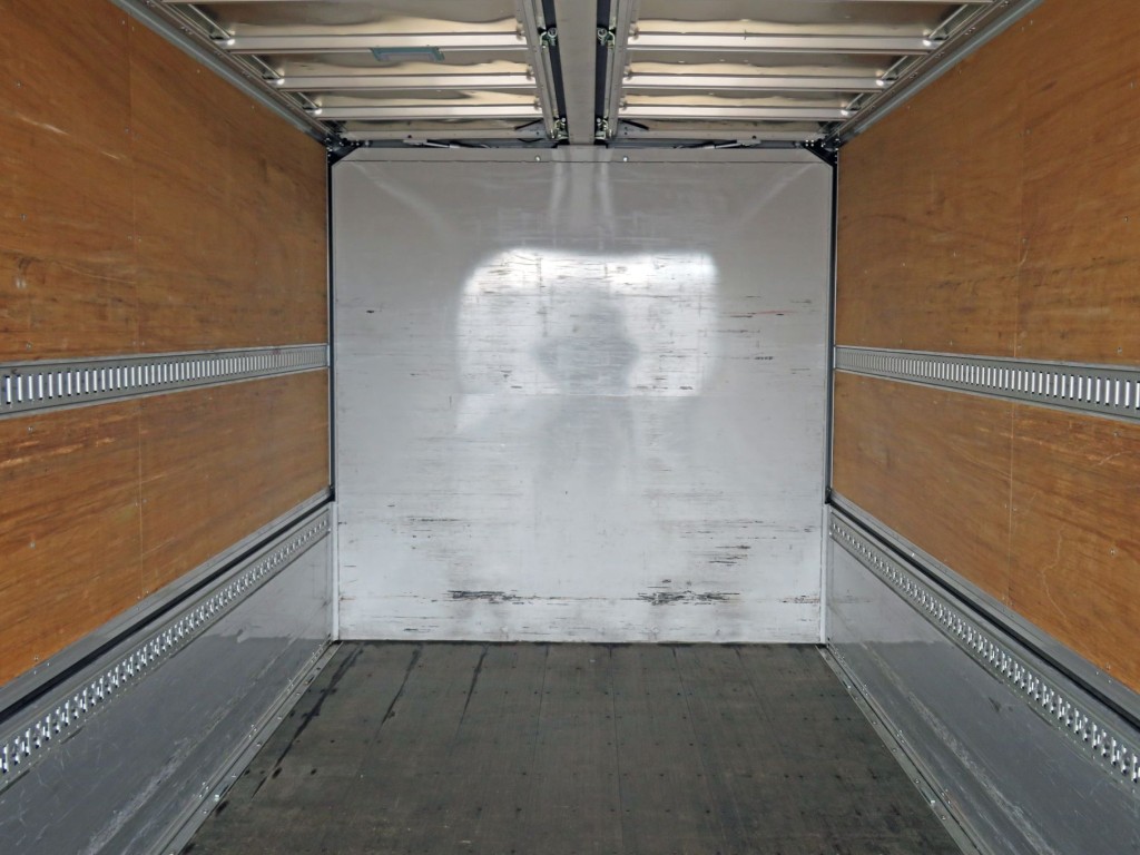 いすゞ フォワード 2RG-FRR90T2(2WD)の写真9