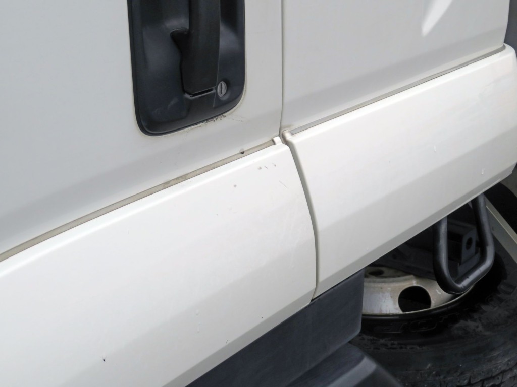 助手席側フェンダーに細かいキズがあります。|いすゞ フォワード 2RG-FRR90T2(2WD)の写真35